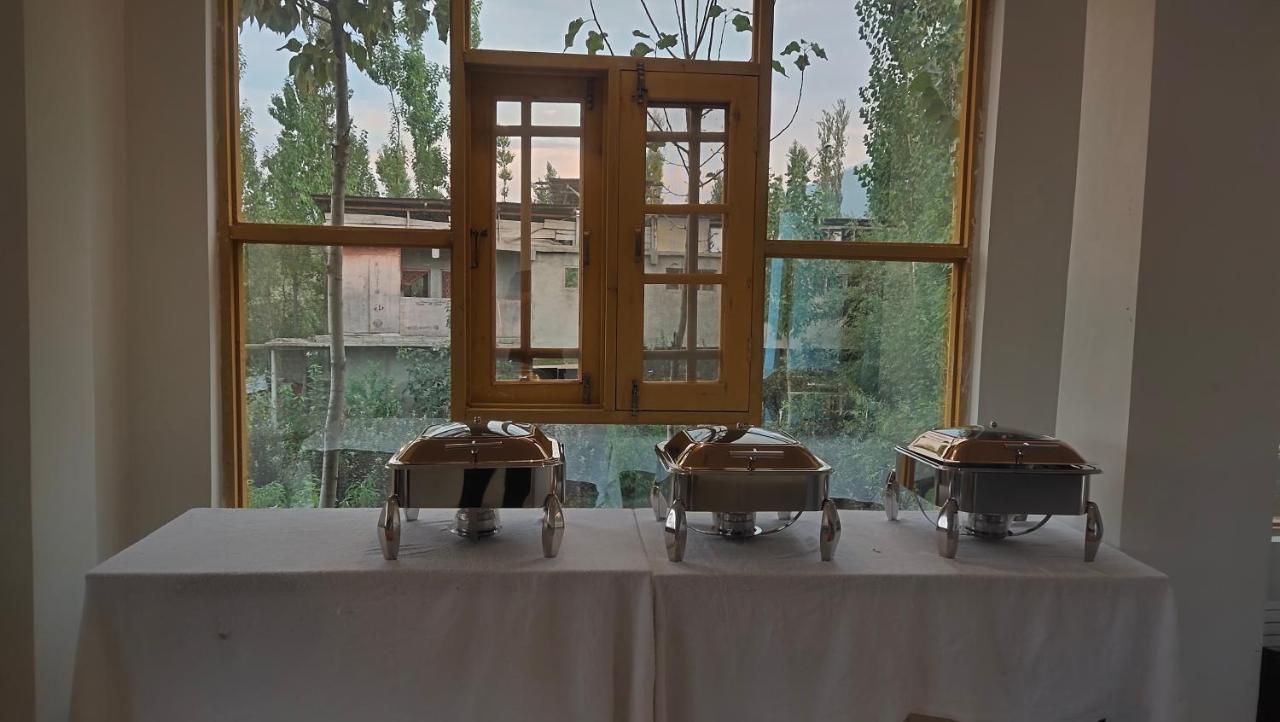 Hotel Gulmarg Residency, Kunzer Gulmarg Exteriör bild