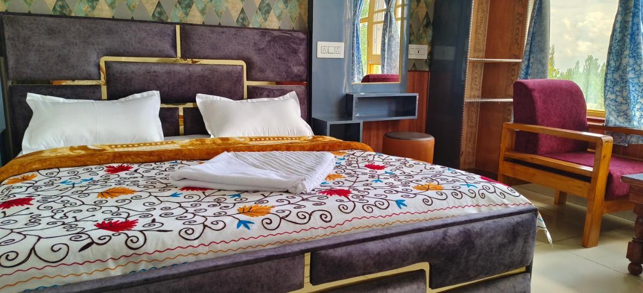Hotel Gulmarg Residency, Kunzer Gulmarg Exteriör bild