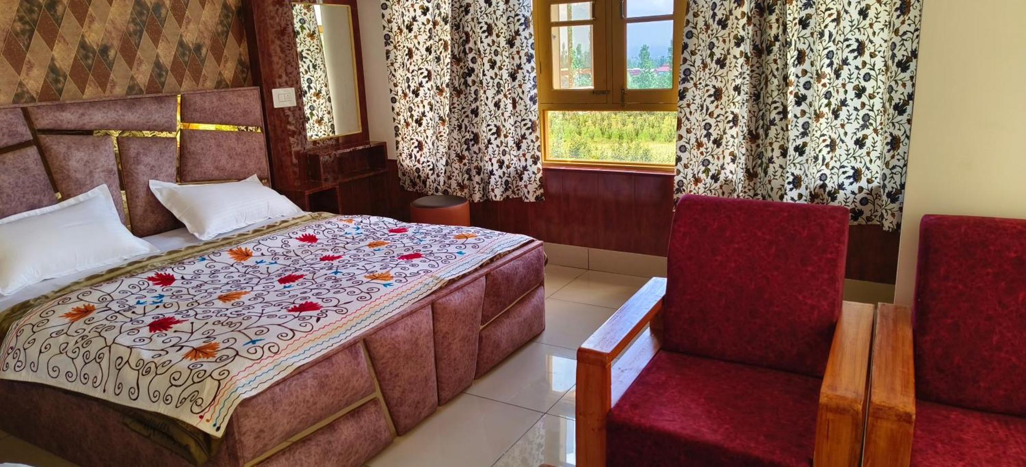 Hotel Gulmarg Residency, Kunzer Gulmarg Rum bild